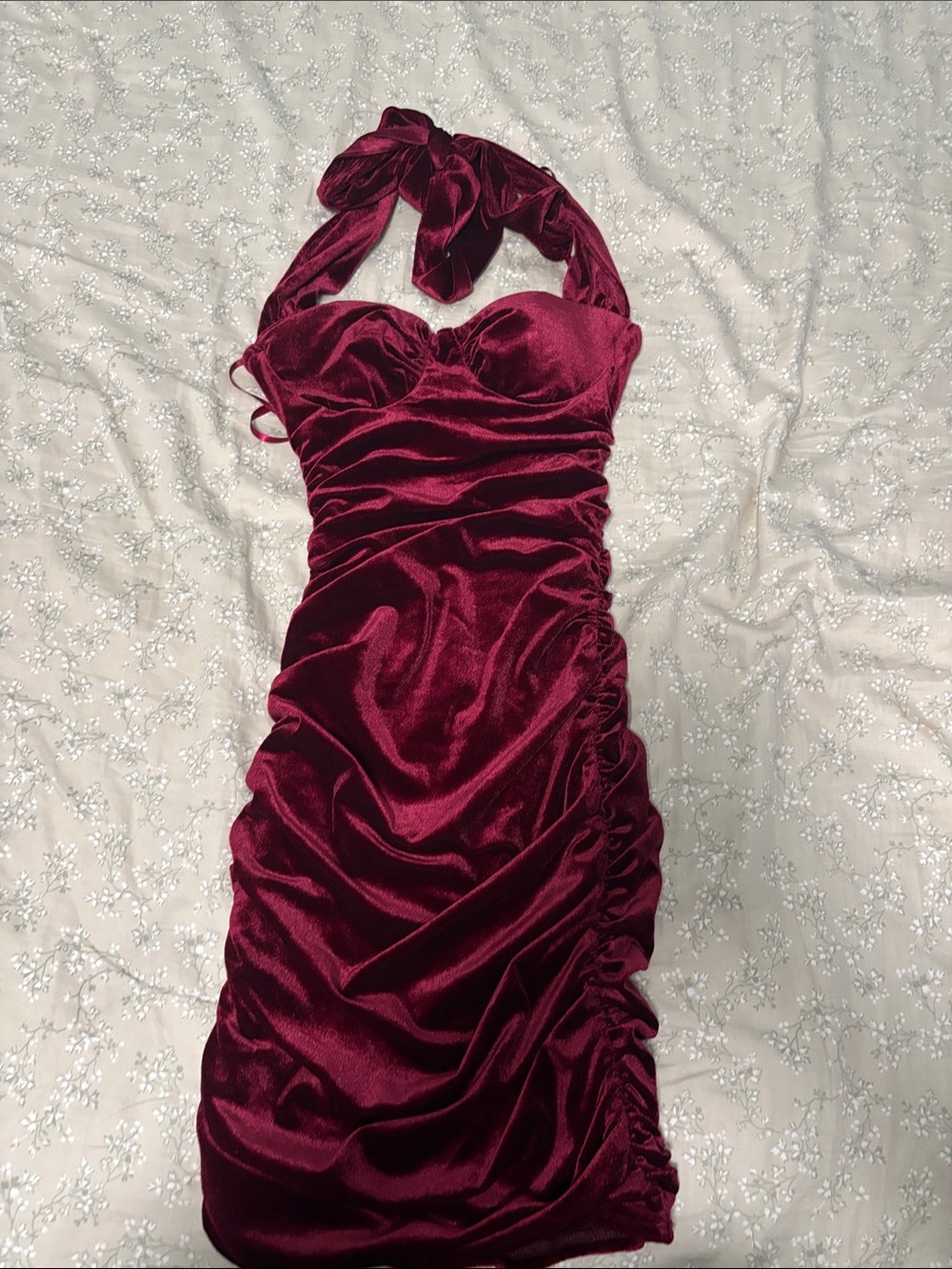 PrettyLittleThing One-Shoulder Ruched Velvet Dress - Burgundy